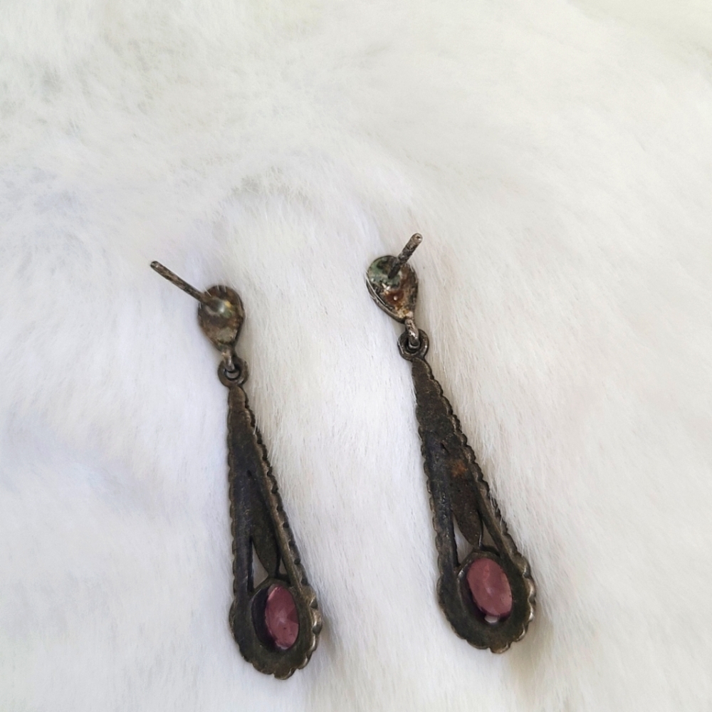 Pink crystal Inlaid Dangle Drop Earrings - Picture 3 of 4